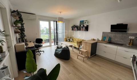 Sale One bedroom apartment, Bratislava - Nové Mesto, Bratislava, Slova