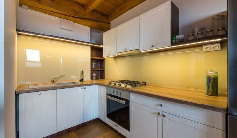 Rent Two bedroom apartment, Two bedroom apartment, Hlavná, Košice - St