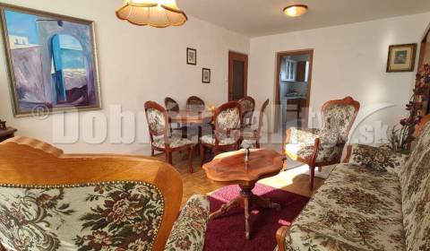 Sale Three bedroom apartment, Three bedroom apartment, Mostová, Šaľa, 