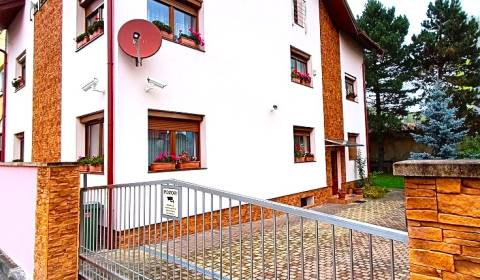 Sale Building, Building, Čadca, Slovakia