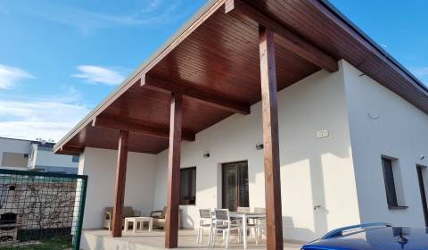 RENT - Familyhouse - Nitra, Štitáre