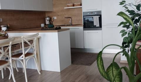 Rent Two bedroom apartment, Two bedroom apartment, Malokrasňanská, Bra