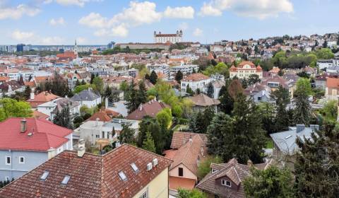 Sale Villa, Villa, Neuvedená, Bratislava - Staré Mesto, Slovakia