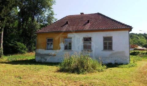 Sale Cottage, Cottage, Nové Mesto nad Váhom, Slovakia