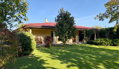 DOBROHOŠT-Sale of spittle family house with a garage and a garden 