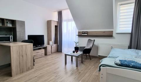 Rent Studio, Studio, Konštantína Čulena, Trnava, Slovakia