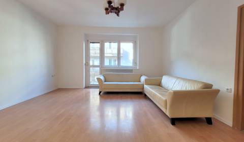 Rent Two bedroom apartment, Two bedroom apartment, Azovská, Bratislava