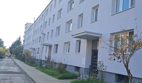 Sale Three bedroom apartment, Three bedroom apartment, Za hradbami, Pe