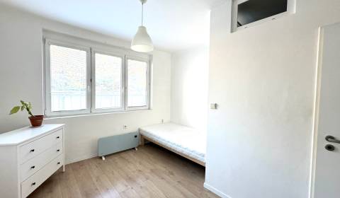 Sale Single studio, Single studio, Jaseňová, Bratislava - Staré Mesto,