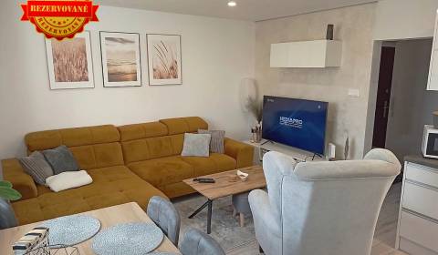 Sale Three bedroom apartment, Three bedroom apartment, Clementisova, T