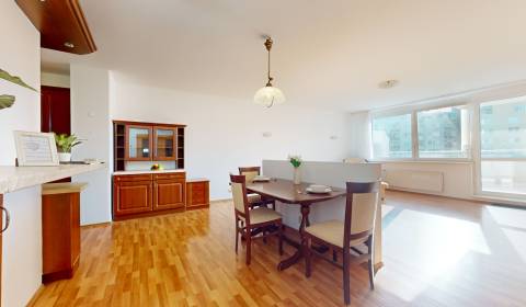 Sale Three bedroom apartment, Three bedroom apartment, Františkánske n