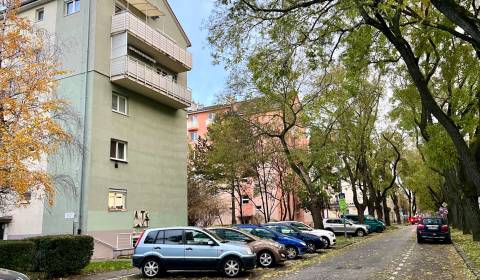 Sale Offices, Offices, Koceľova, Bratislava - Ružinov, Slovakia