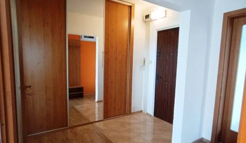 Sale Three bedroom apartment, Three bedroom apartment, Michalovce, Slo