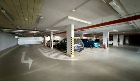 Sale Garage, Garage, Pri Hrubej lúke, Bratislava - Dúbravka, Slovakia