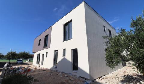 Sale Family house, Family house, Vodice, Croatia