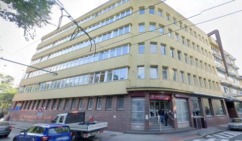 Office spaces in the city center with excellent accessibility 28-95m2