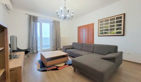 Rent Two bedroom apartment, Two bedroom apartment, Karadžičova, Bratis