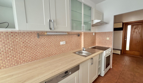 Rent Two bedroom apartment, Two bedroom apartment, Škoská, Čadca, Slov