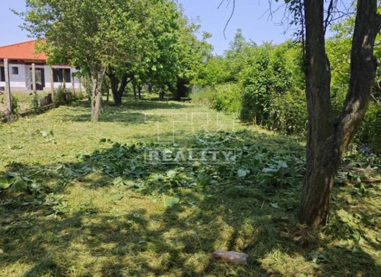 Krakovany Land – for living Sale reality Piešťany