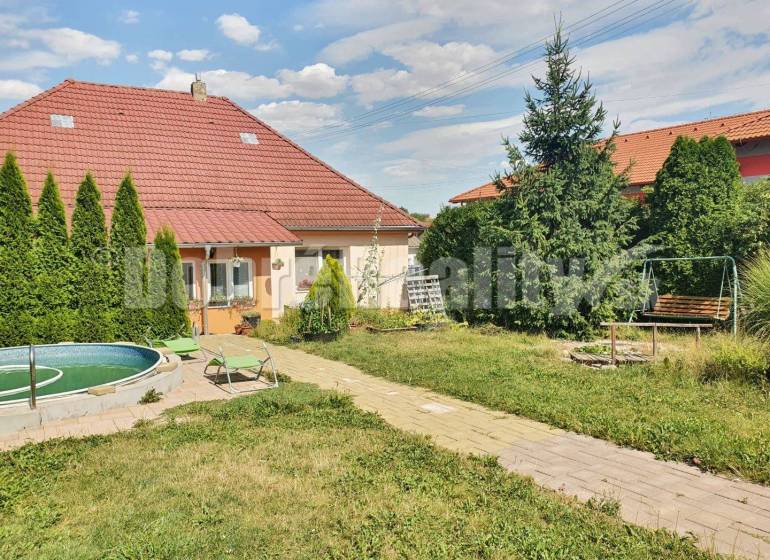 Komjatice Family house Buy reality Nové Zámky