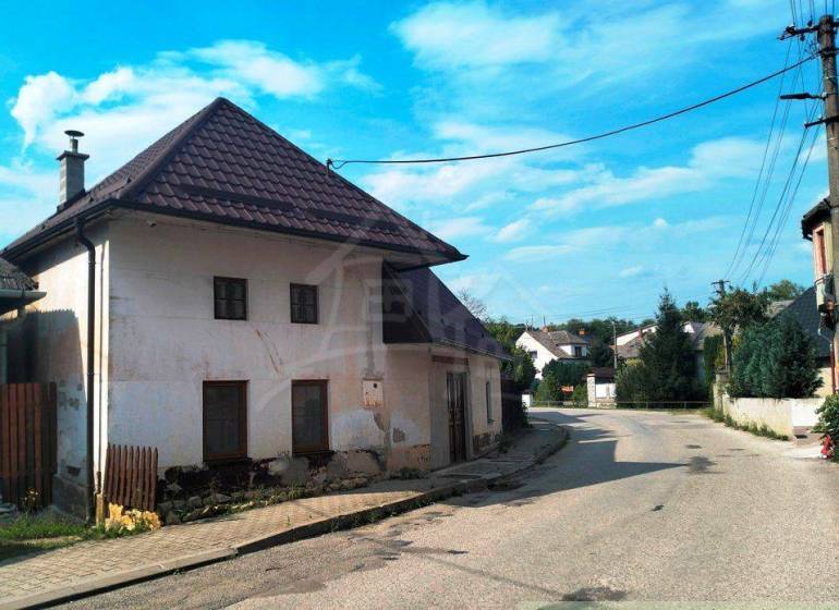 Nové Mesto nad Váhom Cottage Sale reality Nové Mesto nad Váhom