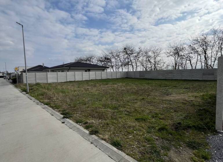 Komárno Land – for living Sale reality Komárno