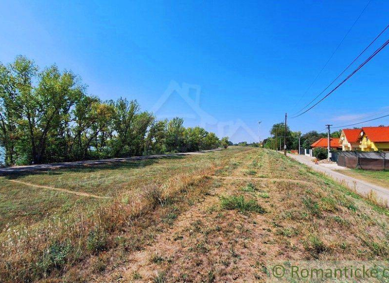 Kravany nad Dunajom Land – for living Sale reality Komárno