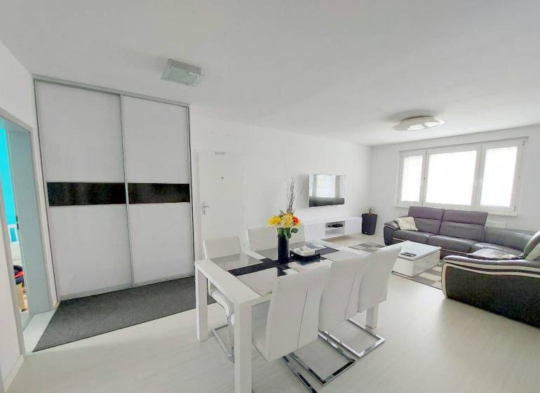 Bratislava - Petržalka Three bedroom apartment Rent reality Bratislava - Petržalka