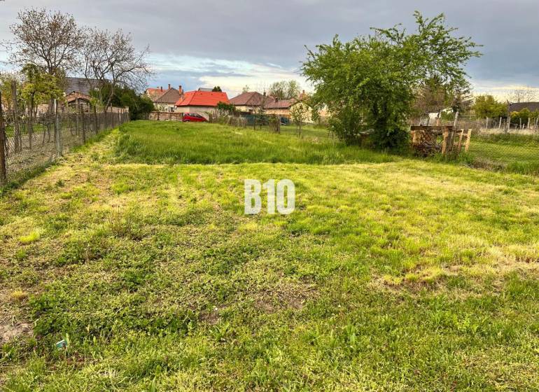 Bratislava - Jarovce Land – for living Sale reality Bratislava V