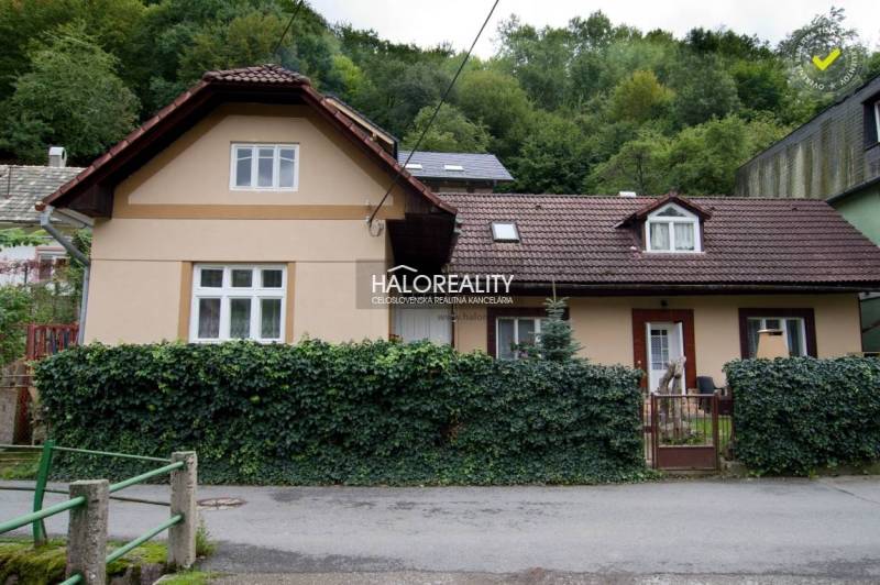 Sklené Teplice Cottage Sale reality Žiar nad Hronom