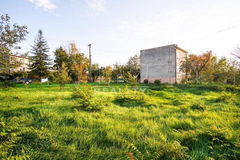 Strekov Land – for living Sale reality Nové Zámky