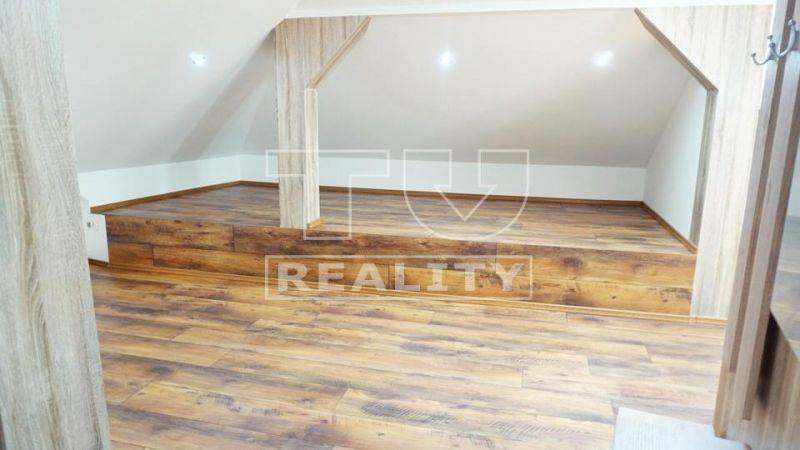 Nesvady Four+ bedroom apartment Sale reality Komárno