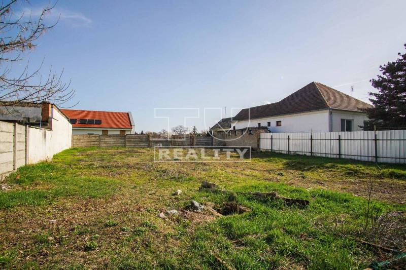 Hurbanovo Land – for living Sale reality Komárno