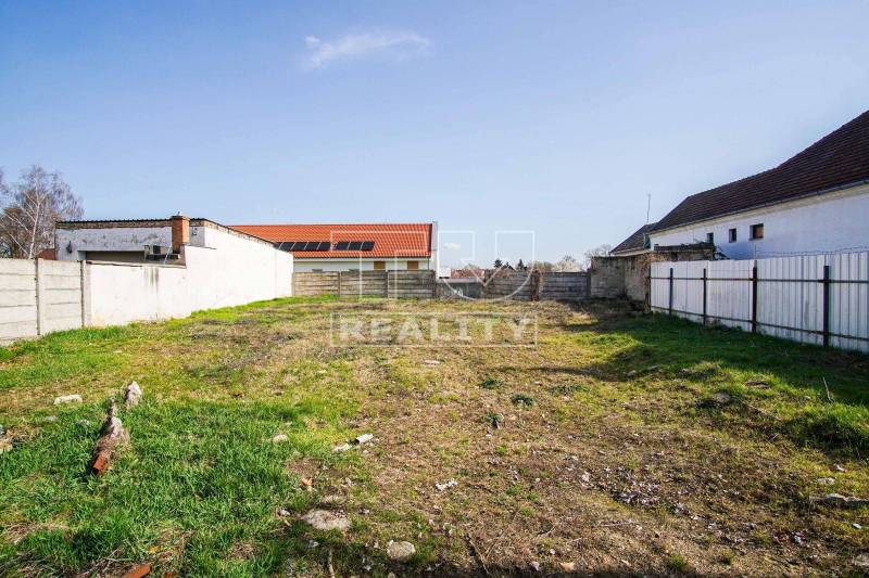 Hurbanovo Land – for living Sale reality Komárno