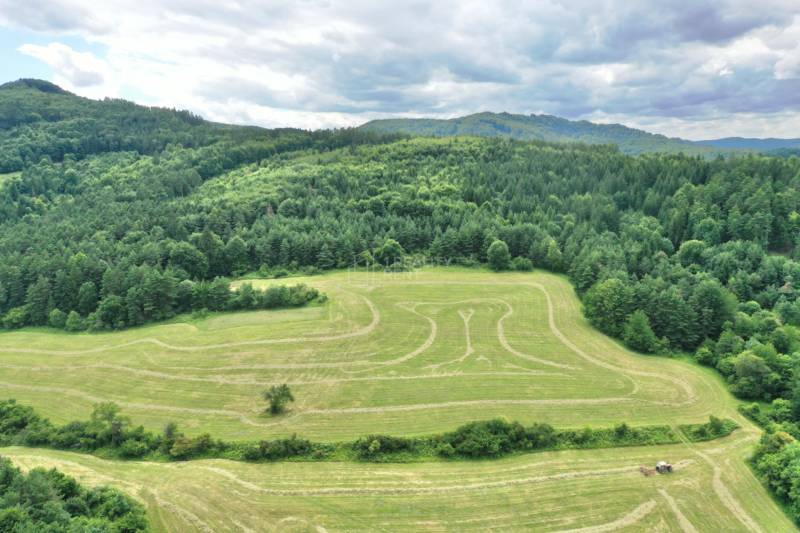 Rekreačné pozemky obec Peklina