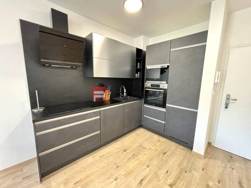 One bedroom apartment Rent reality Bratislava IV