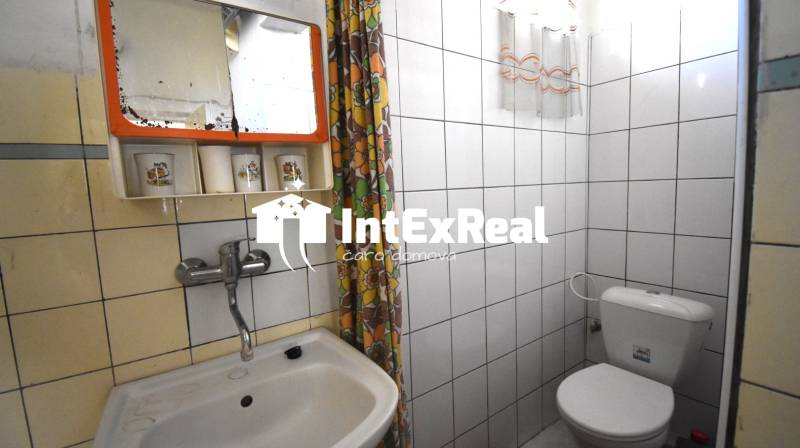 Rodinný dom v srdci obce, predaj, 10 á,  Veľké Úľany, viac na: https://reality.intexreal.sk/