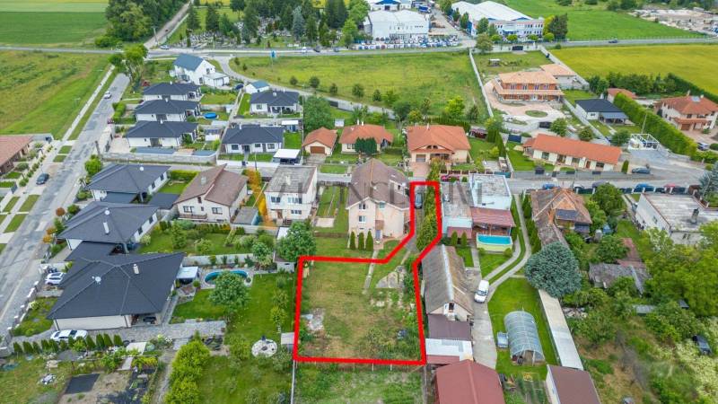 ALL INCLUSIVE | NA PREDAJ STAVEBNÝ POZEMOK (665 M2), VEĽKÉ BLAHOVO