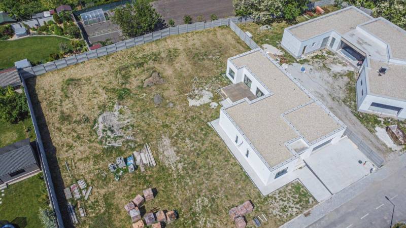 ALL INCLUSIVE I NA PREDAJ 4 IZBOVÁ NOVOSTAVBA S DVOJGARÁŽOU, ZP: 298,58 M2, PP: 1072 M2 I DUNAJSKÁ STREDA