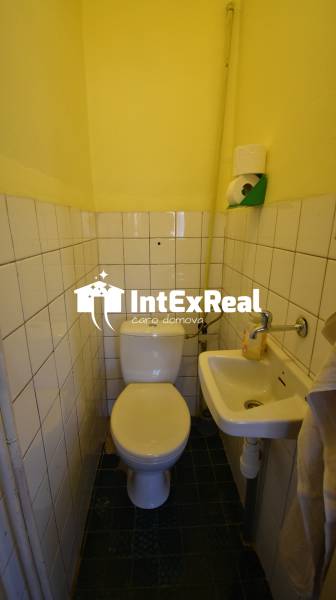 GALANTA CENTRUM, Bývanie, podnikanie, na predaj rodinný dom, Galanta , viac na: https://reality.intexreal.sk/