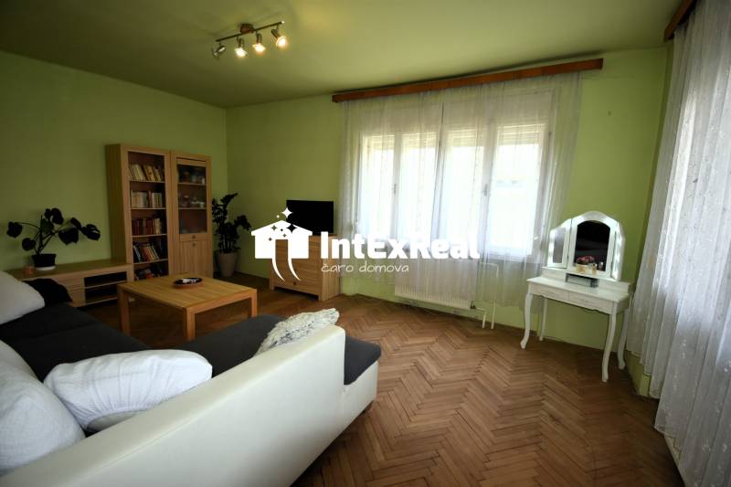 GALANTA CENTRUM, Bývanie, podnikanie, na predaj rodinný dom, Galanta , viac na: https://reality.intexreal.sk/