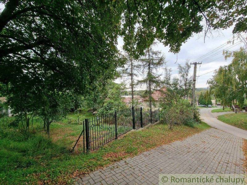 Koplotovce Land – for living Sale reality Hlohovec