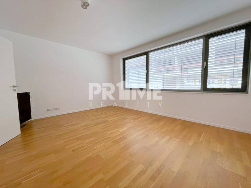 Bratislava - Staré Mesto Three bedroom apartment Rent reality Bratislava - Staré Mesto