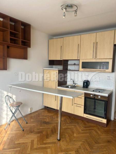 Nové Zámky Single studio Rent reality Nové Zámky