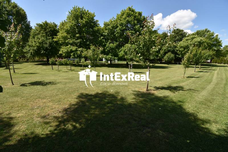 Oáza pokoja na okraji mesta,  88,85 á, Dunajská Streda, viac na: https://reality.intexreal.sk/