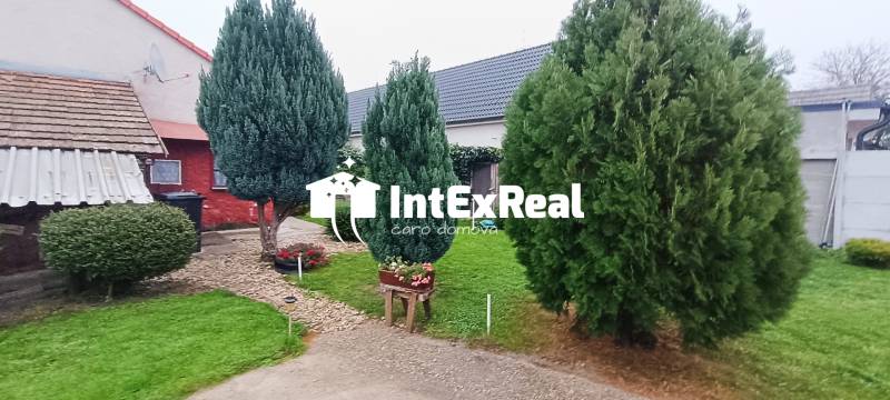 Vidiecky dom na predaj,  pozemok 20 á, Tomášikovo, viac na: https://reality.intexreal.sk/