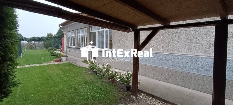 Vidiecky dom na predaj,  pozemok 20 á, Tomášikovo, viac na: https://reality.intexreal.sk/