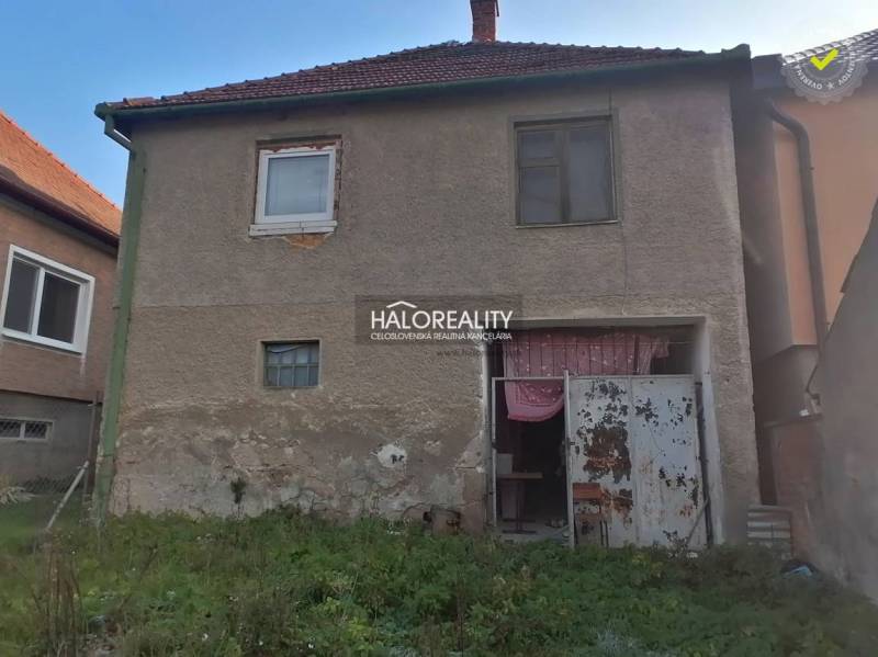 Hostie Family house Sale reality Zlaté Moravce