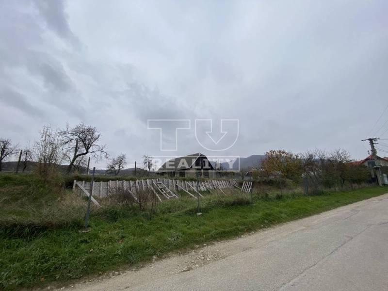 Drietoma Land – for living Sale reality Trenčín