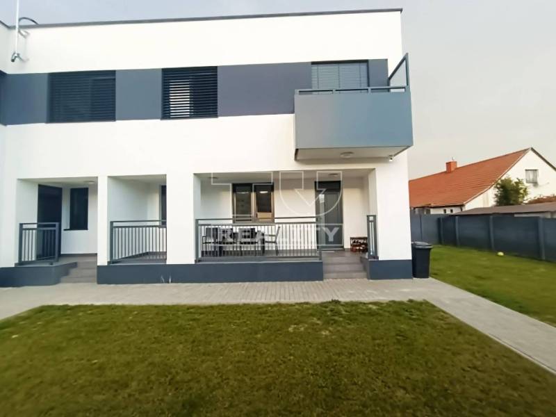 Zlaté Klasy Three bedroom apartment Sale reality Dunajská Streda